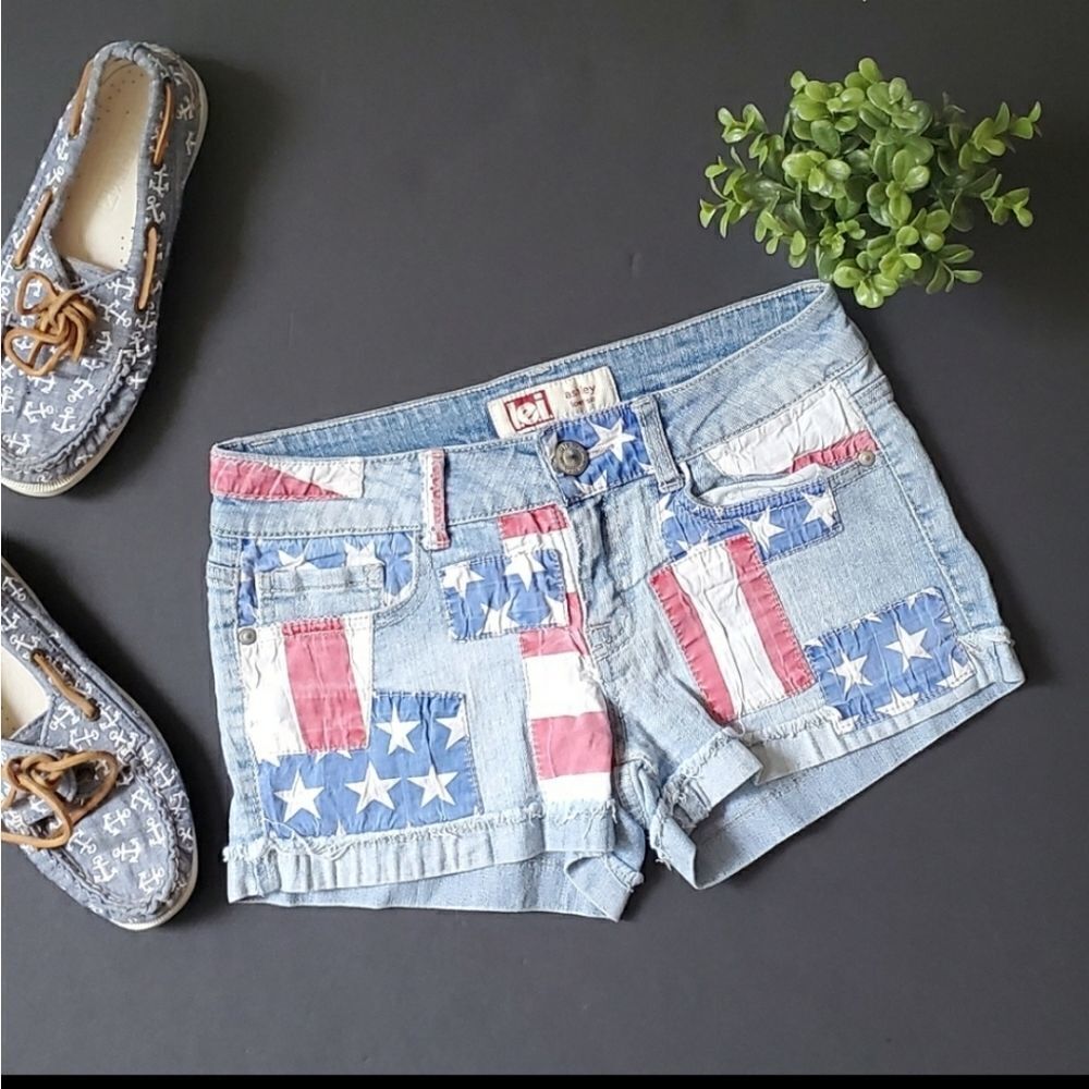 Lei Patriotic Jean Shorts